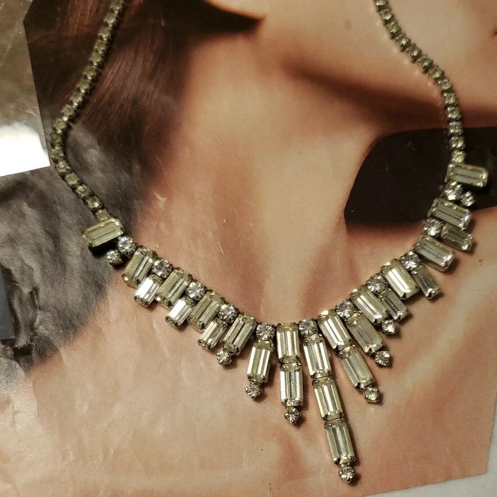 Glamorous Vintage Chunky Rhinestone Baguette Choker Necklace - Picture 5 of 8